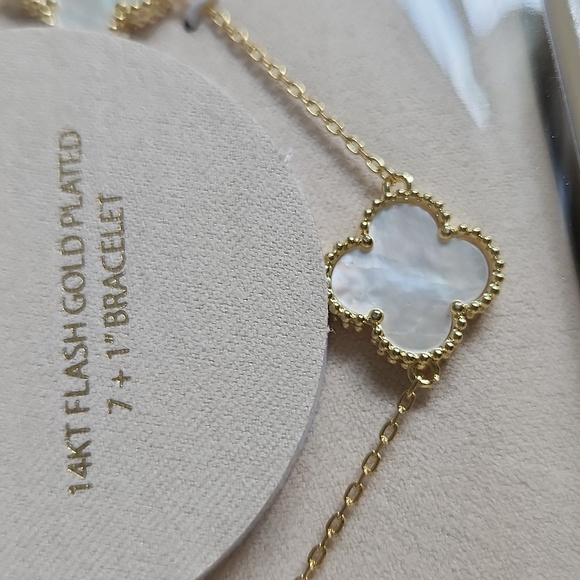 NWT. Elegant Parker and Grey  14 kt flash gold plated unique set - Picture 8 of 11